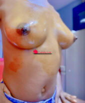 Perle, Escort Douala